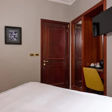 Hotel Barberini Roma Esterno foto